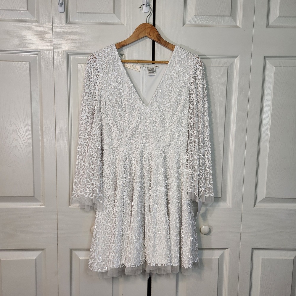 Lara White Sequin V-Neck Bell Sleeve Midi Dress Bridal Bachelorette Size 8‎